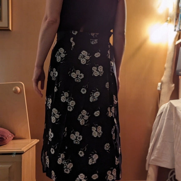 ❗3 for 20❗Floral skirt - Picture 6 of 9